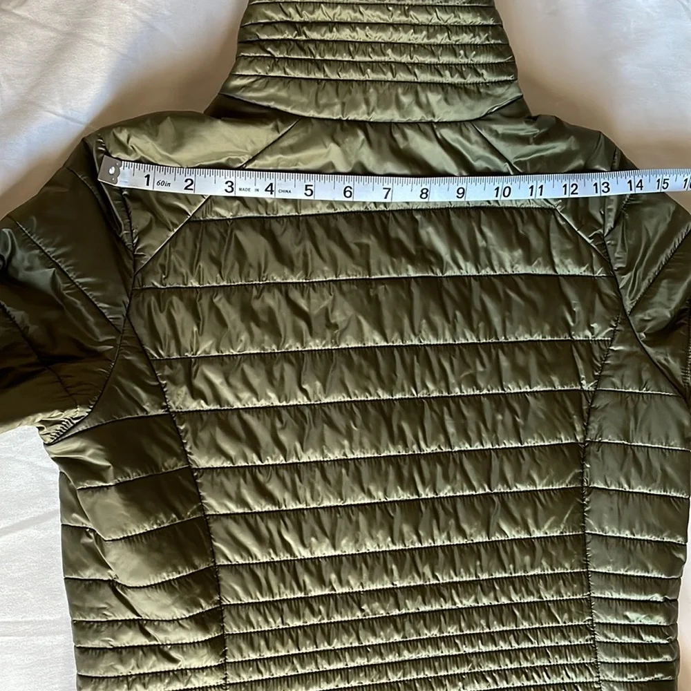 Patagonia packable puffer coat - Picture 5 of 11